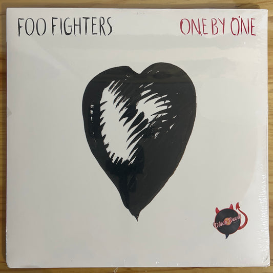 Foo Fighters - One by One