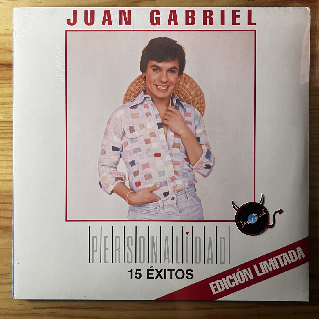 Juan Gabriel - Personalidad – Disco Devil | Página Oficial