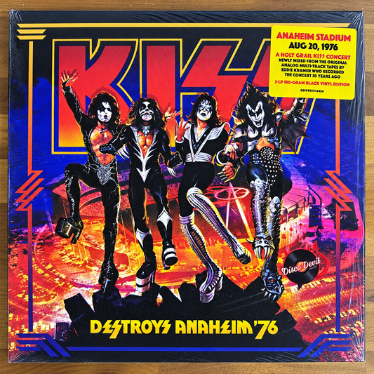 Kiss - Destroys Anaheim '76