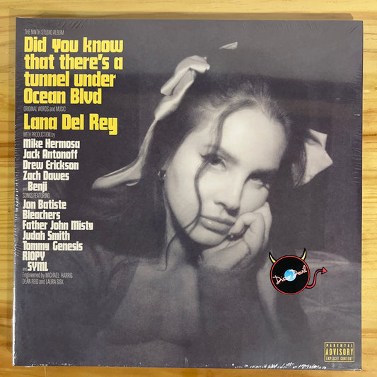 Lana del Rey - Did You Know That There's a Tunnel Under Ocean Blvd