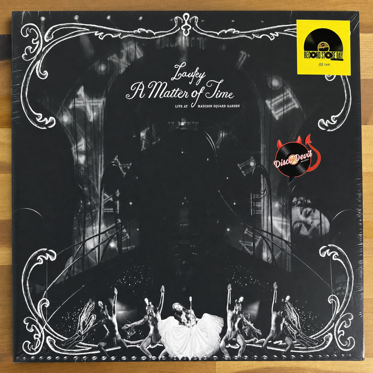 Laufey - A Matter Of Time (Live At Madison Square Garden), Big Apple Red Vinyl, RSD