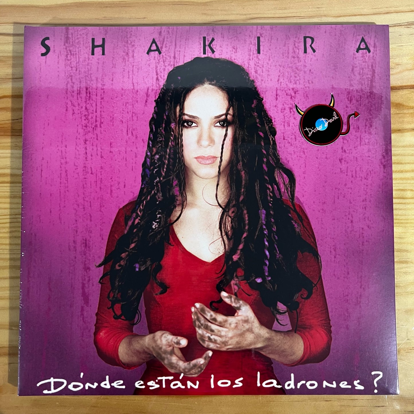 Shakira - Donde están los Ladrones?