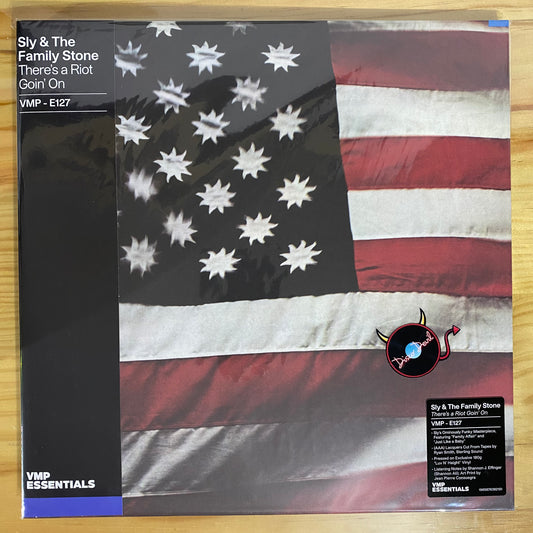 Sly and the Family - Theres a Riot Go On, VMP