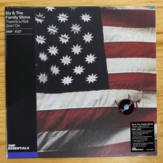 Sly and the Family - Theres a Riot Go On, VMP